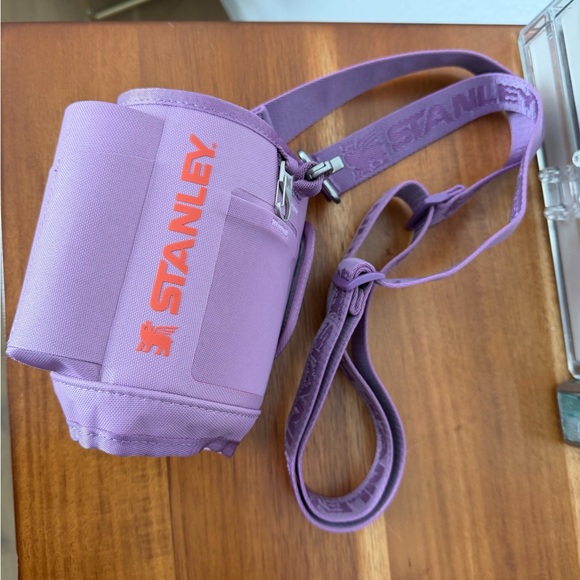 Stanley All Day Purple Tumbler Holder 30 oz - Picture 3 of 8